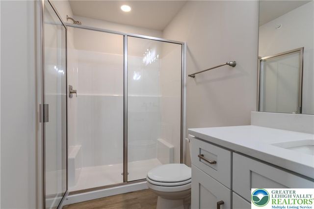 1411 Greenview Drive 24, Bethlehem City, PA 18018