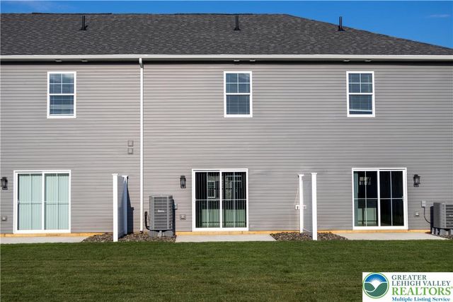 1411 Greenview Drive 24, Bethlehem City, PA 18018