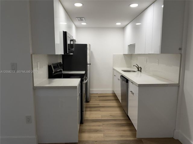 10822 N Kendall Dr S23, Miami, FL 33176