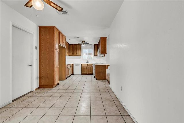 2310 S Fontana Street, Visalia, CA 93277