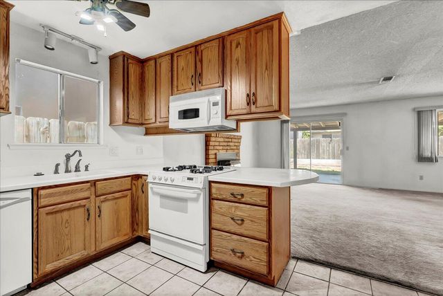 2310 S Fontana Street, Visalia, CA 93277