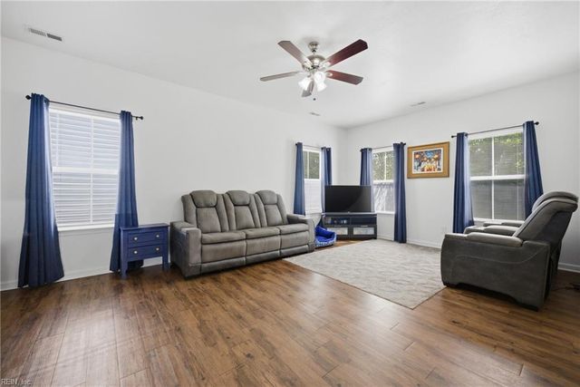 1705 Lockard AVE, Chesapeake, VA 23320