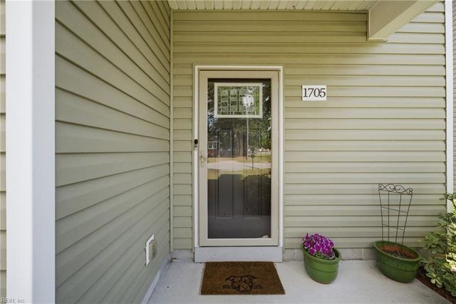 1705 Lockard AVE, Chesapeake, VA 23320