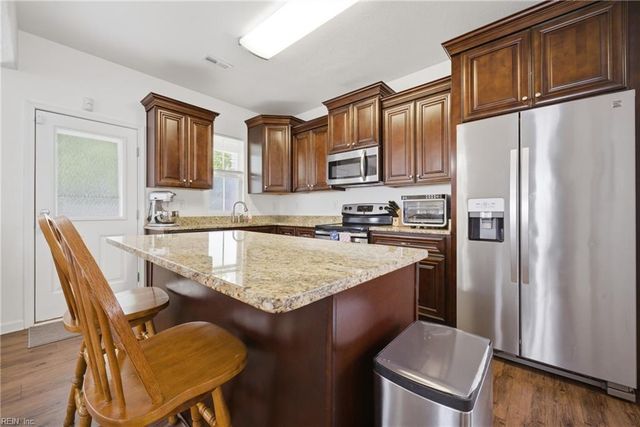 1705 Lockard AVE, Chesapeake, VA 23320
