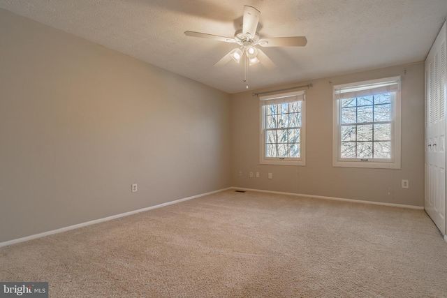 2911 MONTAUK CT, Falls Church, VA 22042