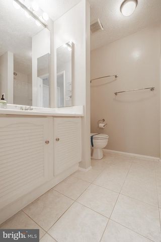 2911 MONTAUK CT, Falls Church, VA 22042