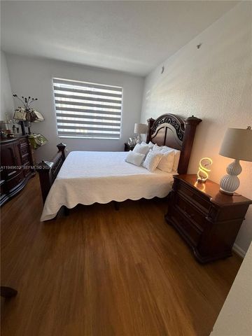 8814 W Flagler St 107, Miami, FL 33174