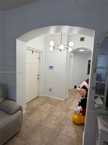 8814 W Flagler St 107, Miami, FL 33174