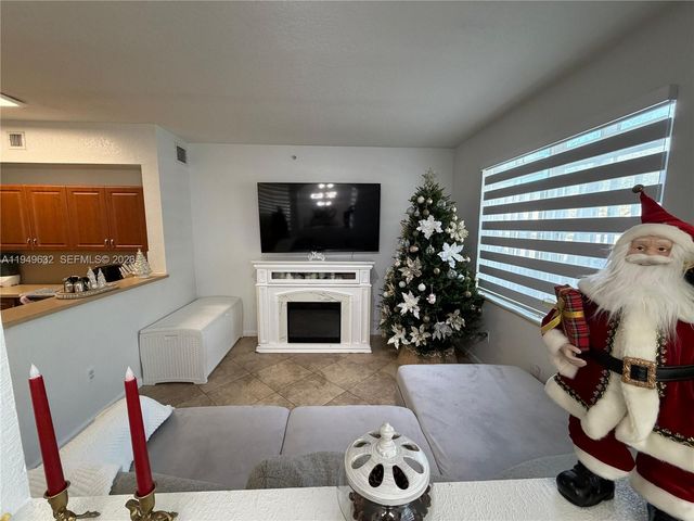 8814 W Flagler St 107, Miami, FL 33174