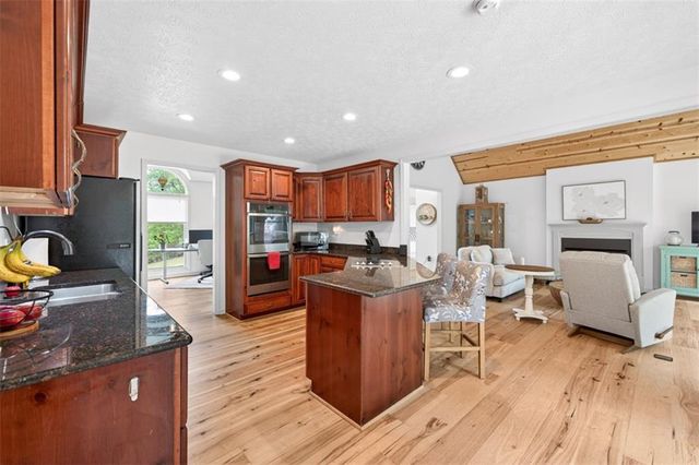 1207 Lakeland Drive, Toccoa, GA 30577