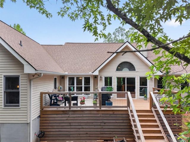 1207 Lakeland Drive, Toccoa, GA 30577