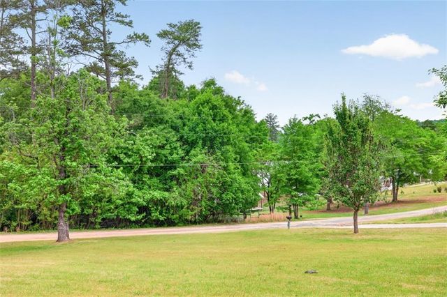 1207 Lakeland Drive, Toccoa, GA 30577