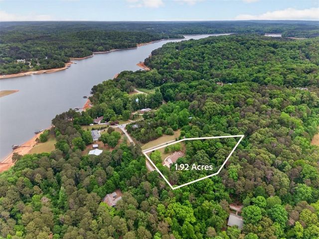 1207 Lakeland Drive, Toccoa, GA 30577