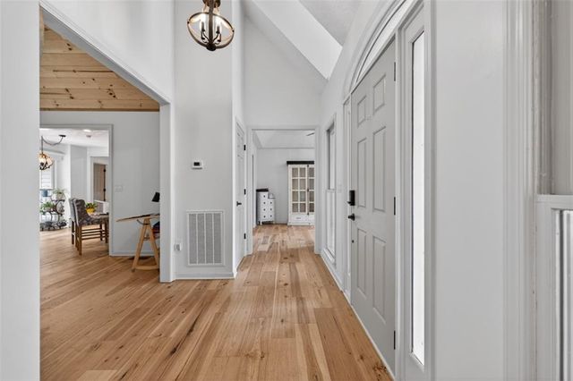 1207 Lakeland Drive, Toccoa, GA 30577