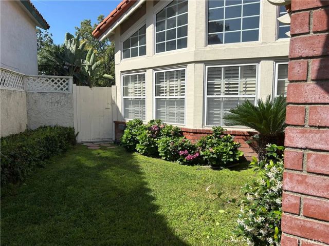 14 Vicksburg, Irvine, CA 92620