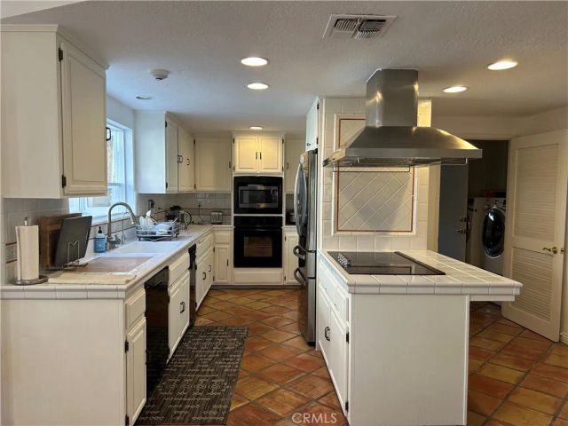 14 Vicksburg, Irvine, CA 92620