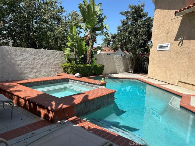 14 Vicksburg, Irvine, CA 92620