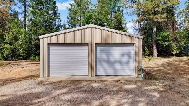 17201 Old Mill Rd, Nevada City, CA 95959
