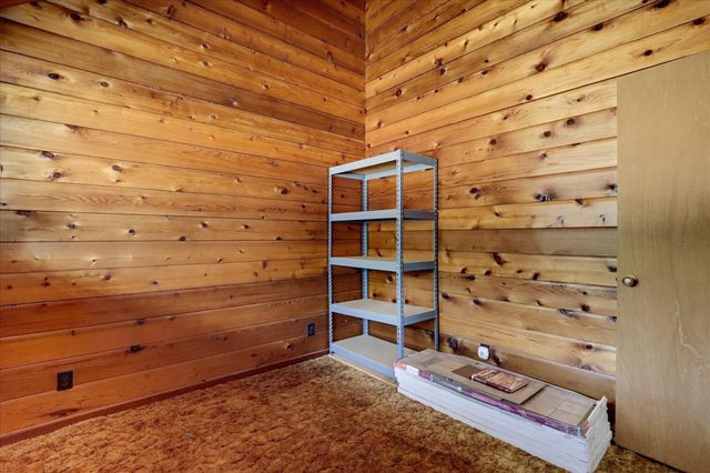 17201 Old Mill Rd, Nevada City, CA 95959
