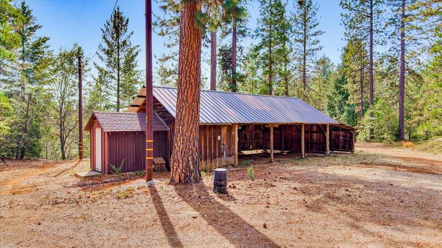 17201 Old Mill Rd, Nevada City, CA 95959