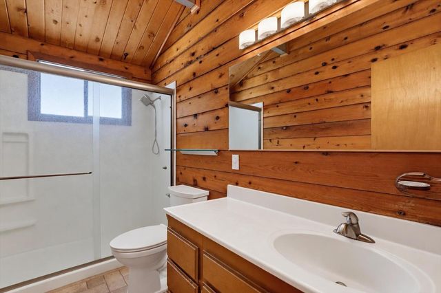 17201 Old Mill Rd, Nevada City, CA 95959
