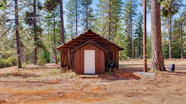17201 Old Mill Rd, Nevada City, CA 95959