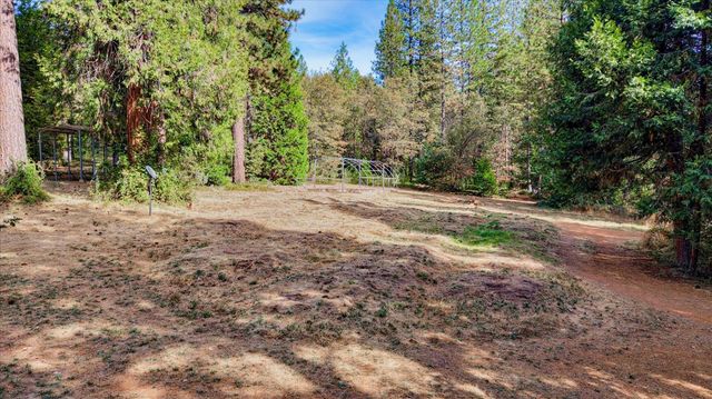 17201 Old Mill Rd, Nevada City, CA 95959