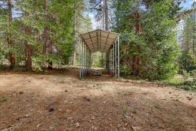17201 Old Mill Rd, Nevada City, CA 95959