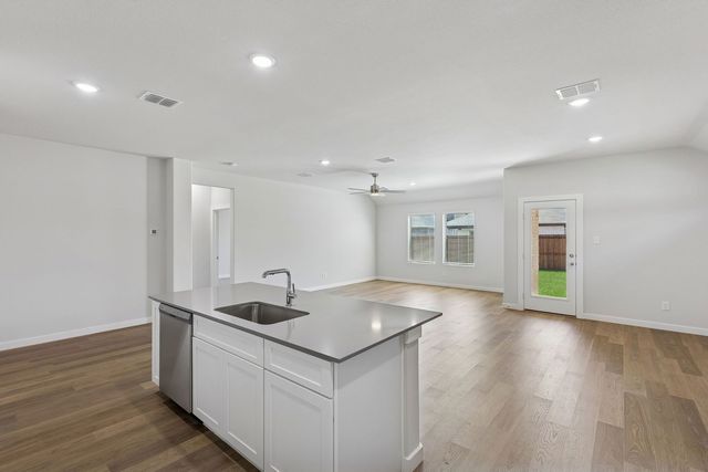 1421 Sugarberry Lane, Alvarado, TX 76009