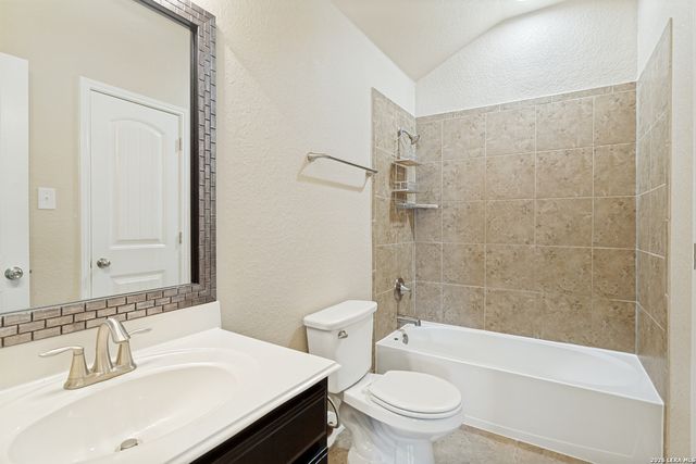 28907 Gooseberry, San Antonio, TX 78260