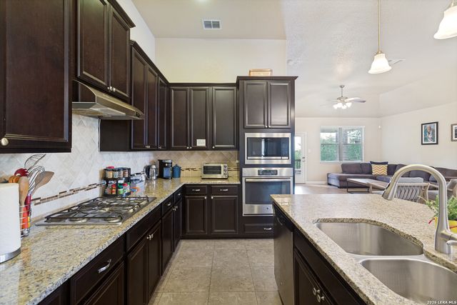 28907 Gooseberry, San Antonio, TX 78260