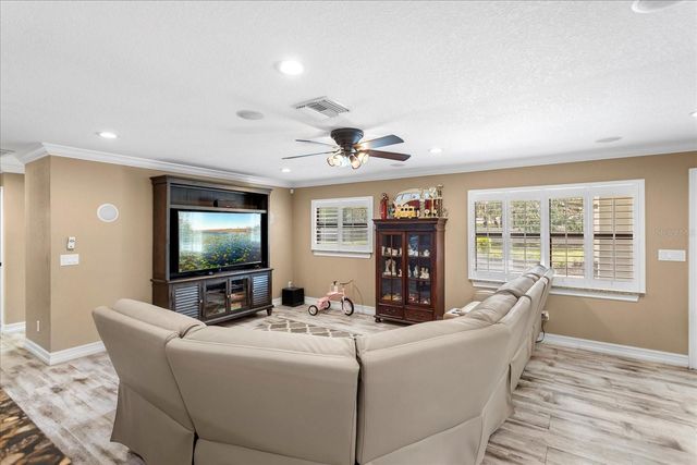 524 EDEN PARK, Altamonte Springs, FL 32714