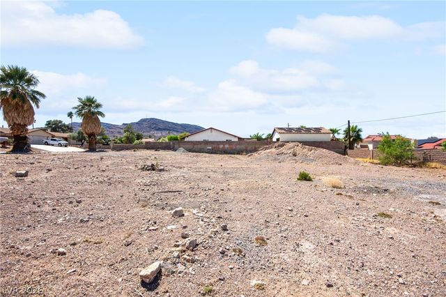 320 East Kimberly Drive, Henderson, NV 89015