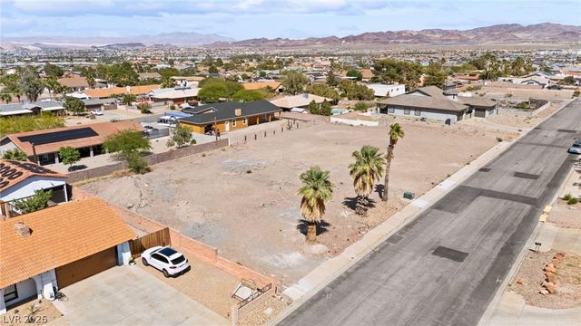 320 East Kimberly Drive, Henderson, NV 89015