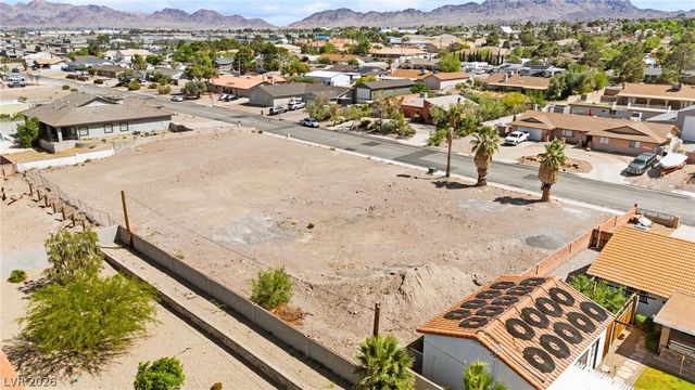320 East Kimberly Drive, Henderson, NV 89015