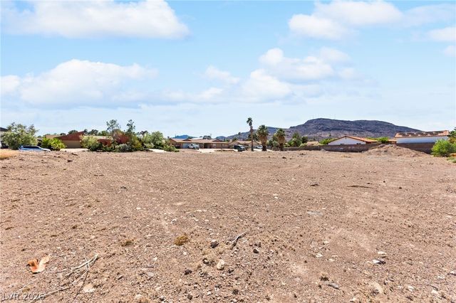 320 East Kimberly Drive, Henderson, NV 89015