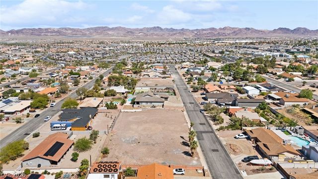 320 East Kimberly Drive, Henderson, NV 89015