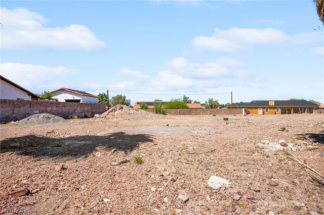 320 East Kimberly Drive, Henderson, NV 89015