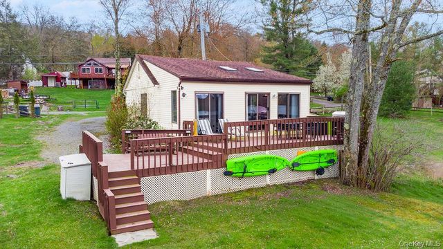13 Redwood Lane, Swan Lake, NY 12783