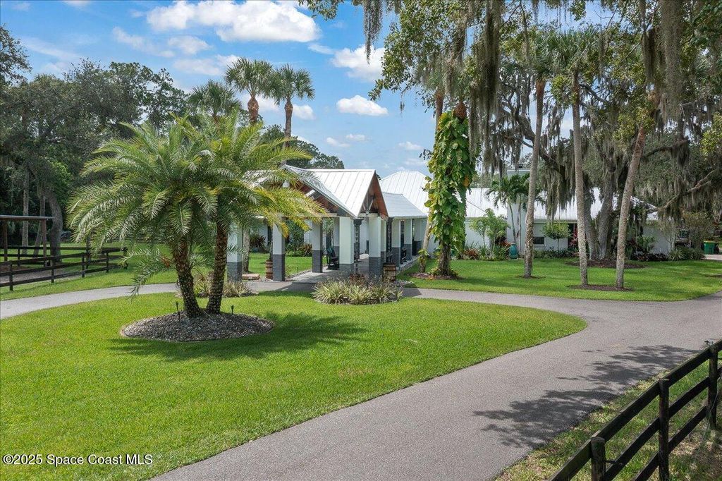 5685 Lake Washington Road, Melbourne, FL 32934