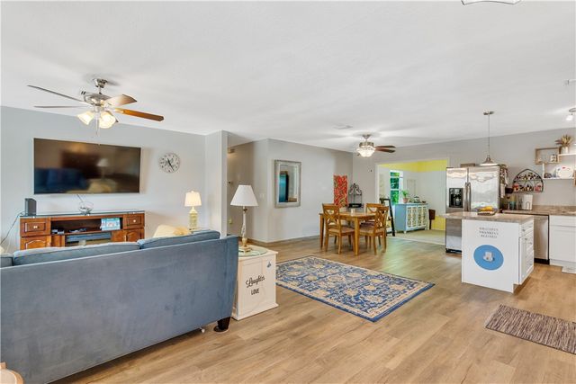 1385 14th Avenue, Vero Beach, FL 32960