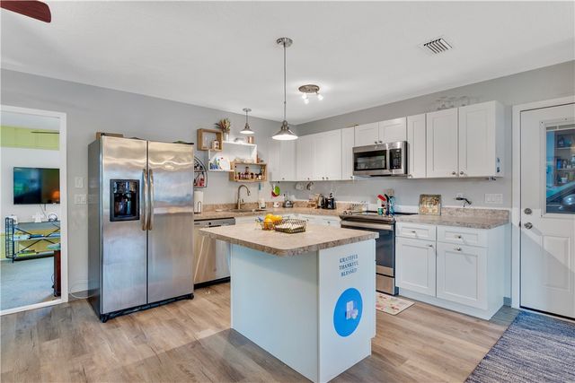 1385 14th Avenue, Vero Beach, FL 32960