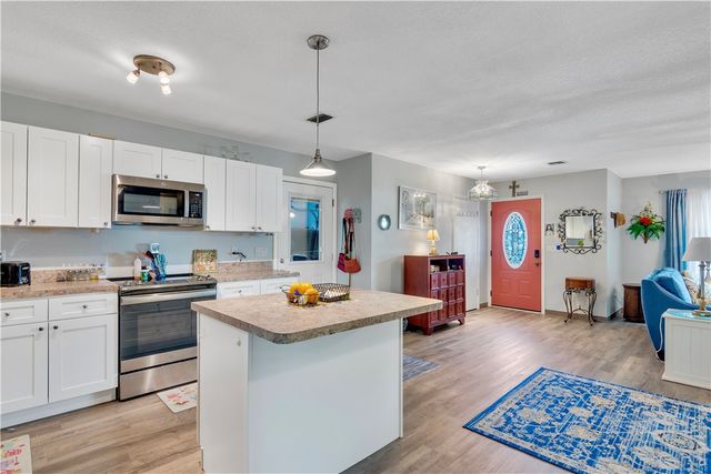 1385 14th Avenue, Vero Beach, FL 32960