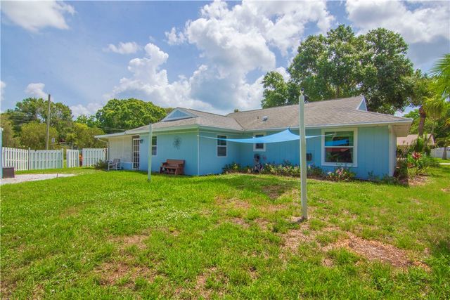 1385 14th Avenue, Vero Beach, FL 32960
