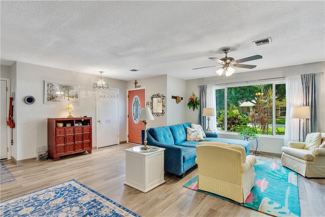 1385 14th Avenue, Vero Beach, FL 32960