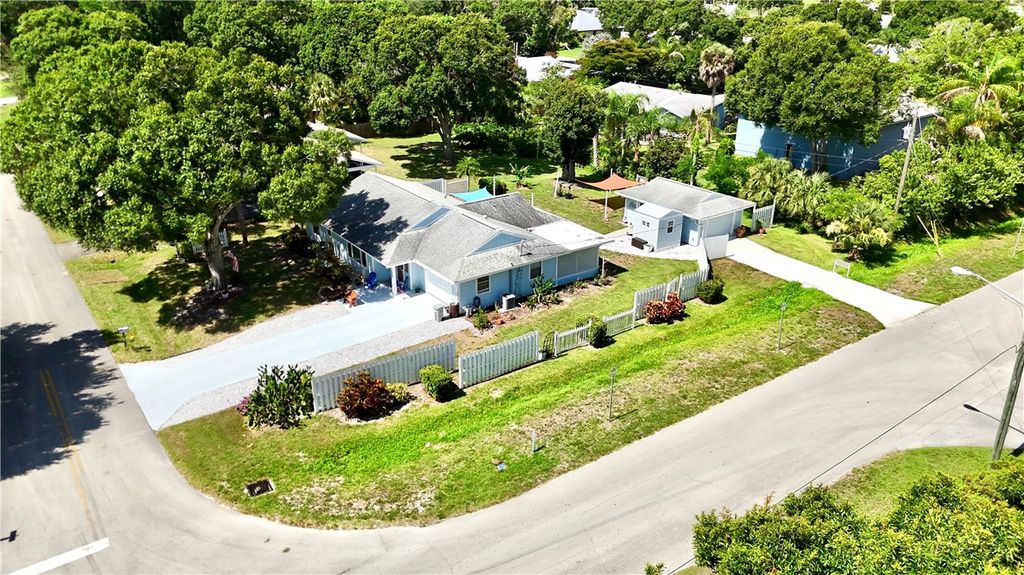 1385 14th Avenue, Vero Beach, FL 32960