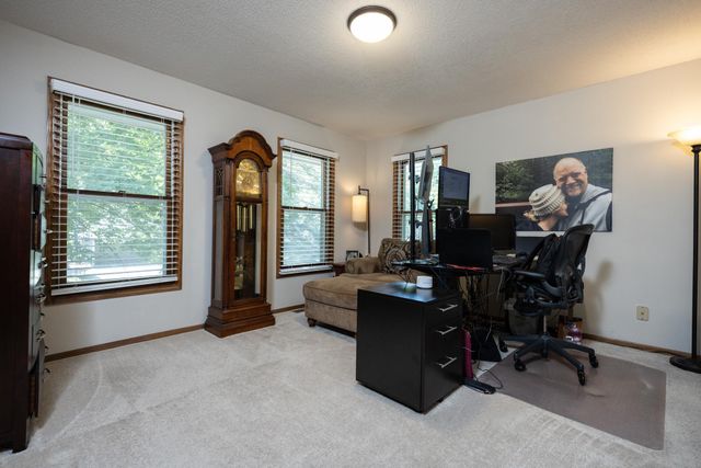 6991 Raven Court, Eden Prairie, MN 55346