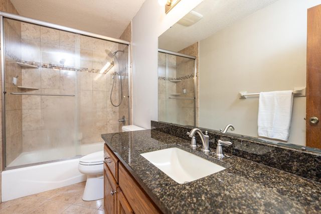 6991 Raven Court, Eden Prairie, MN 55346