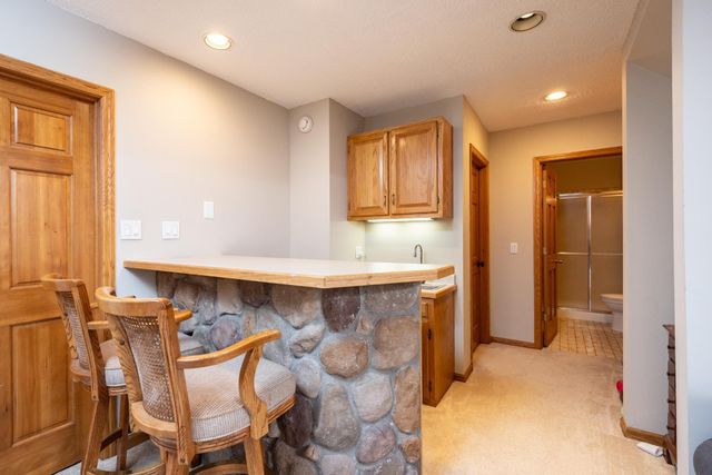 6991 Raven Court, Eden Prairie, MN 55346