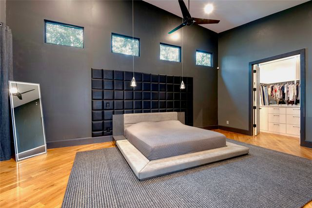 8546 Glencrest Lane, Dallas, TX 75209